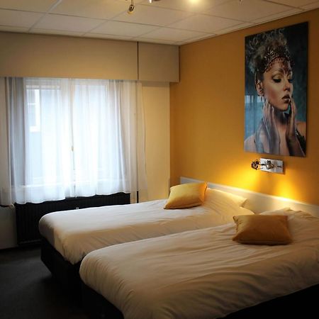 Hotel Restaurant De Jonge Heertjes Aalsmeer Esterno foto