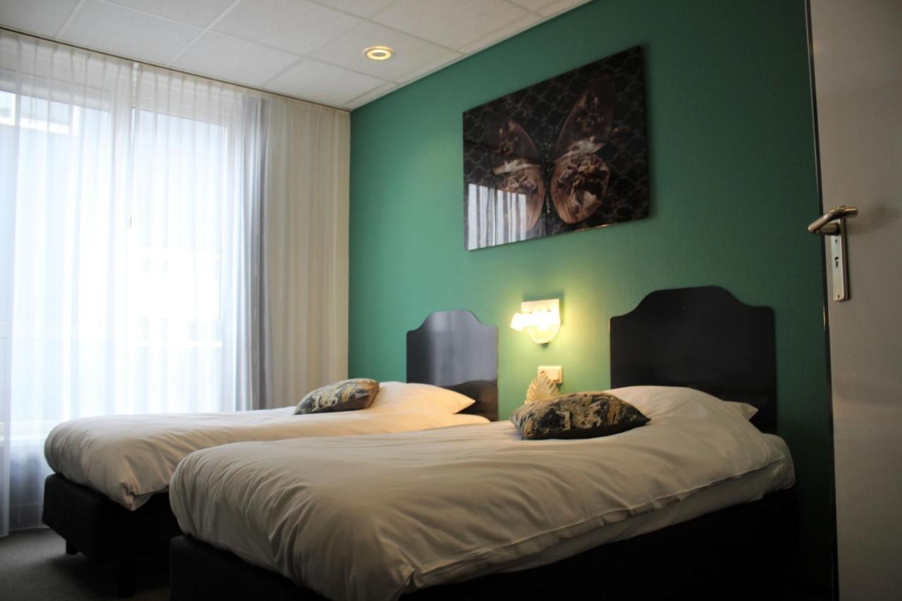 Hotel Restaurant De Jonge Heertjes Aalsmeer Esterno foto